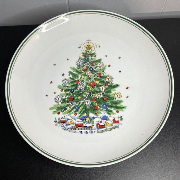 Christmas Eve by The Salem Collection pedestal cake plate - Picture 2 of 8
